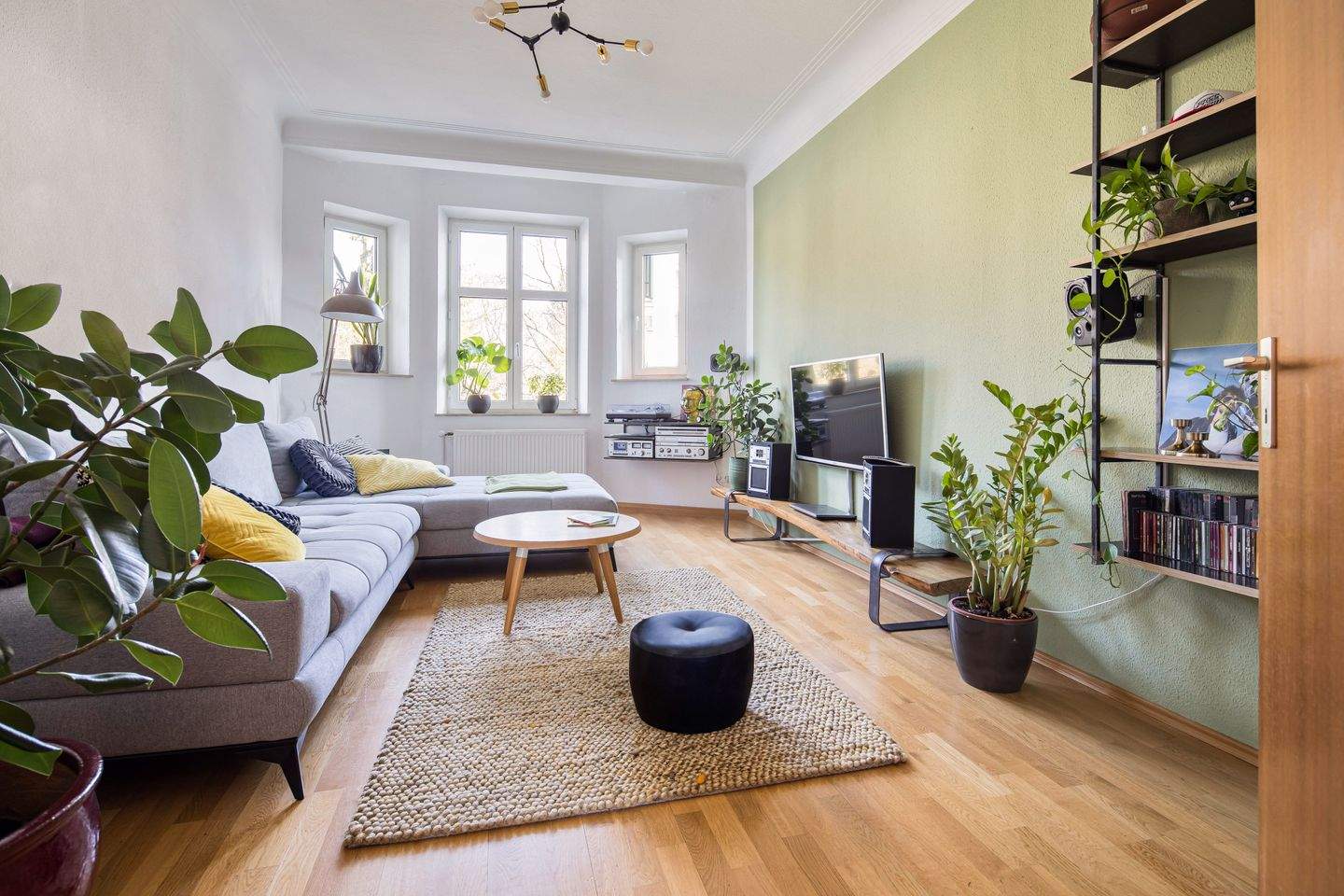Charmante 4-Zimmer Altbau Whg. mit Balkon am Nürnberger Stadtpark