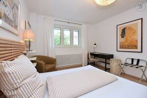 Modern möblierte Wohnung mit Balkon und PKW-Stellplatz in Stuttgart Nord – 70174 Stuttgart – Vorschaubild 9