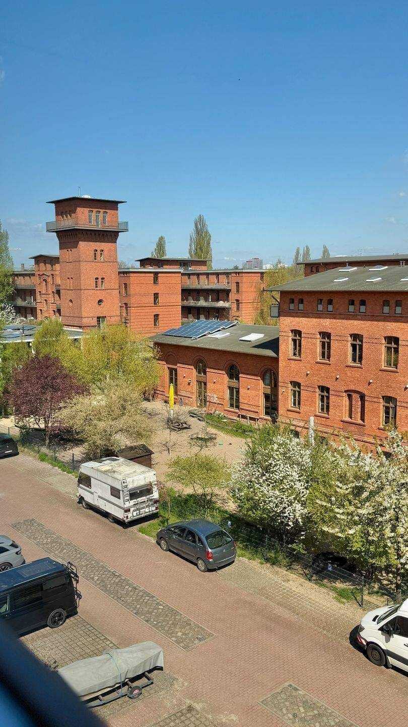 AM RUMMELSBURGER SEE - AUSSERGEWÖHNLICHES BAUDENKMAL - HOHE DECKEN, BALKON & PKW-STELLPLATZ – Berlin – Vorschaubild 4