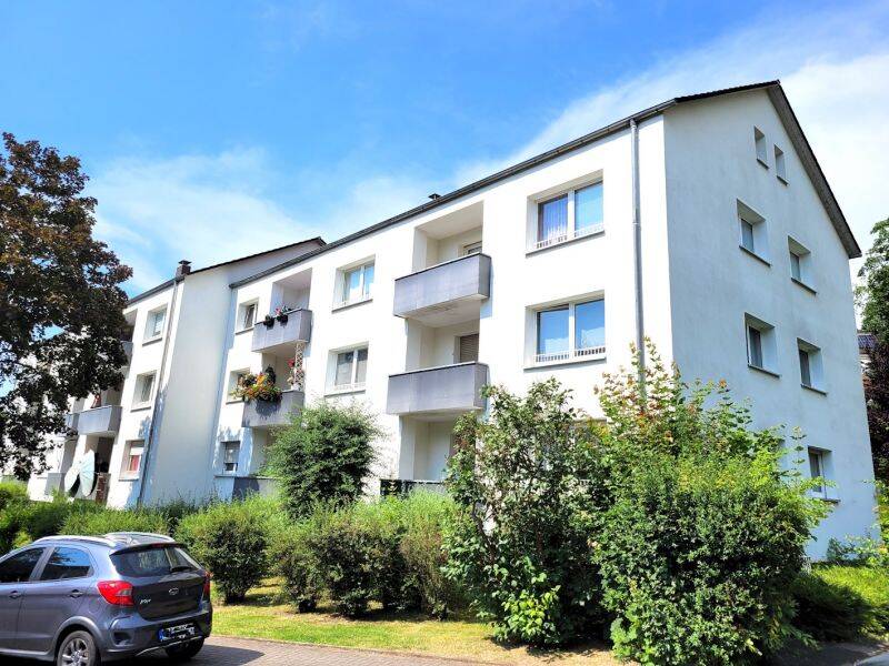 Freundliche 4 Zimmer Wohnung mit Balkon in Marburg Cappel, sofort frei