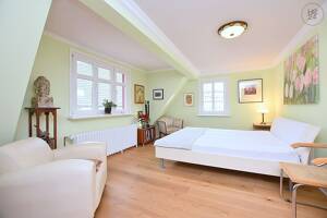 Wunderschön möblierte Dachgeschosswohnung mit Internet zur Zwischenmiete – 70599 Stuttgart – Vorschaubild 2