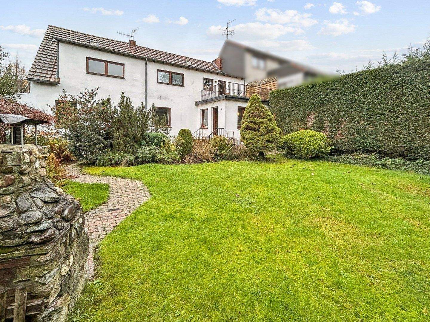 Zweifamilienhaus in ruhiger Lage von Duisburg-Rumeln