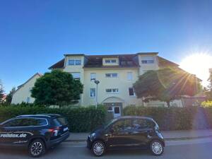 Großzügige 4-RW mit Balkon und Stellplatz zu vermieten!