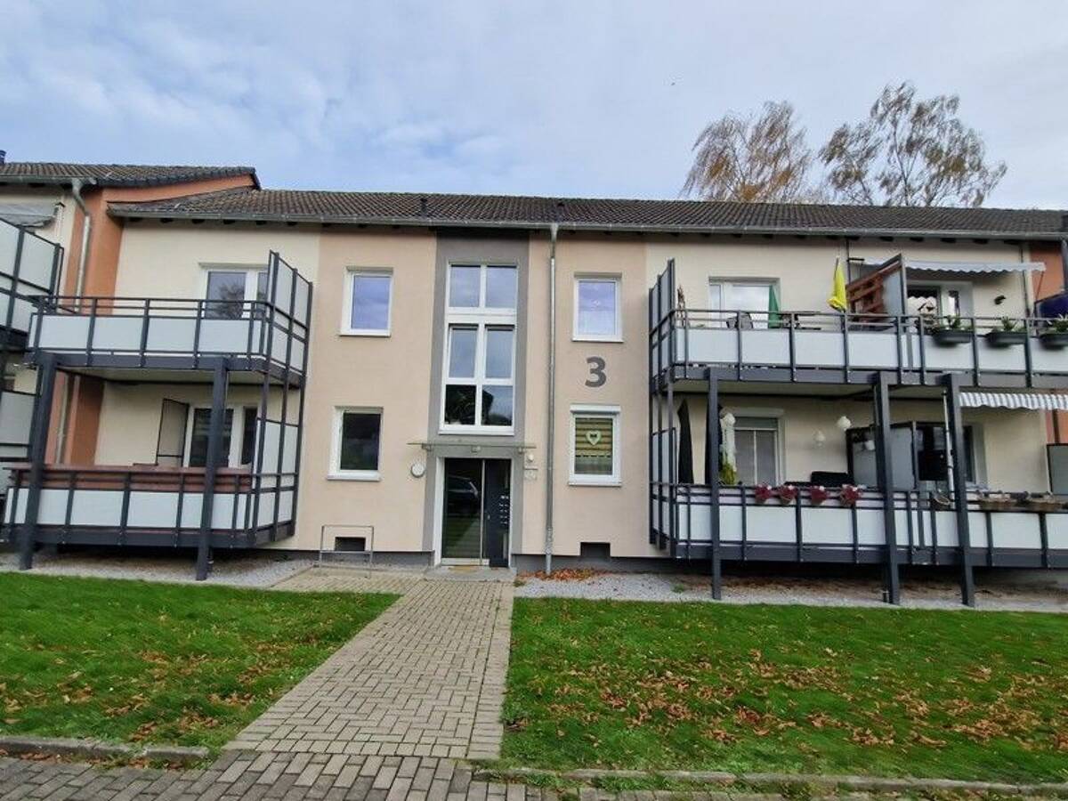 Stop! Praktische 2-Zimmer-Wohnung – 44359 Dortmund – Bild 1 von 7
