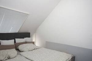 Gemütliche 3-Zimmer-Dachgeschosswohnung mit sonnigem Südbalkon und Garage in BS! – 38122 Braunschweig – Vorschaubild 5