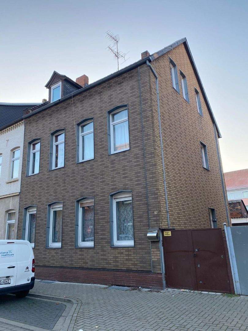 Attraktives Mehrfamilienhaus mit 3 Wohneinheiten im Zentrum von Peine – Peine – Vorschaubild 2