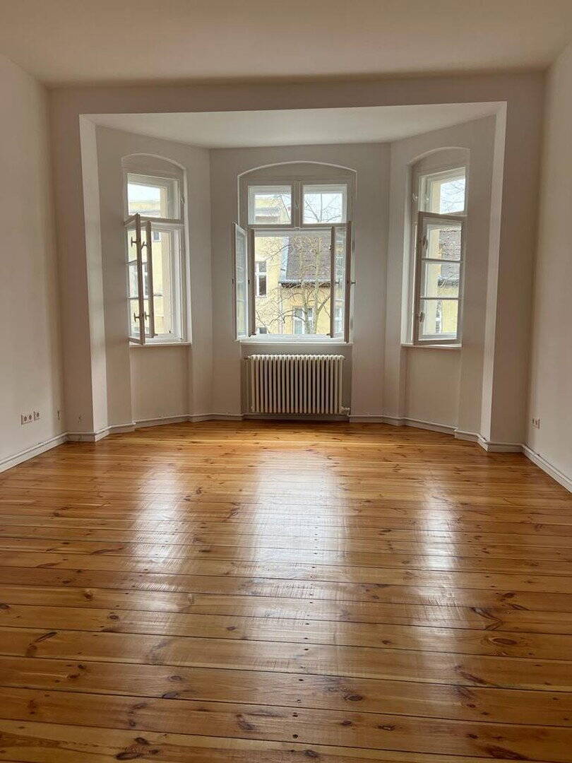 Sanierte 4-Zimmer-Altbauwohnung mit Traumgarten & Zugang zu den Ceciliengärten – Berlin – Vorschaubild 9
