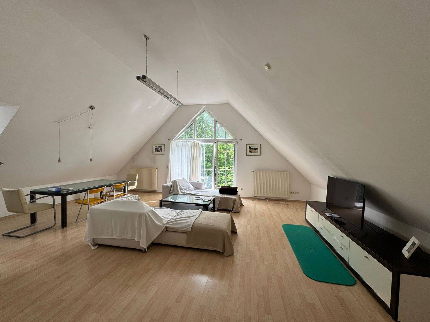 Helle 3-Zimmer Dachgeschosswohnung mit Balkon in Ramersdorf-Perlach – München – Vorschaubild 2