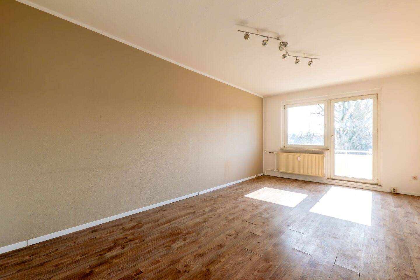 Komfortable 2-Zimmer-Wohnung mit Balkon als Kapitalanlage oder Eigennutzung – Magdeburg – Vorschaubild 3