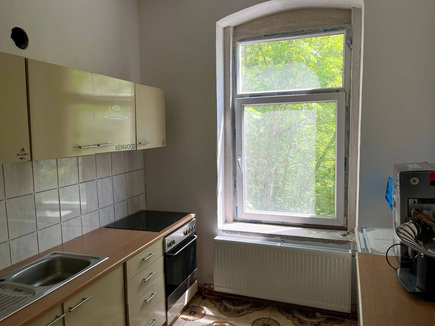 Zwei große Mehrfamilienhäuser in der Südvorstadt