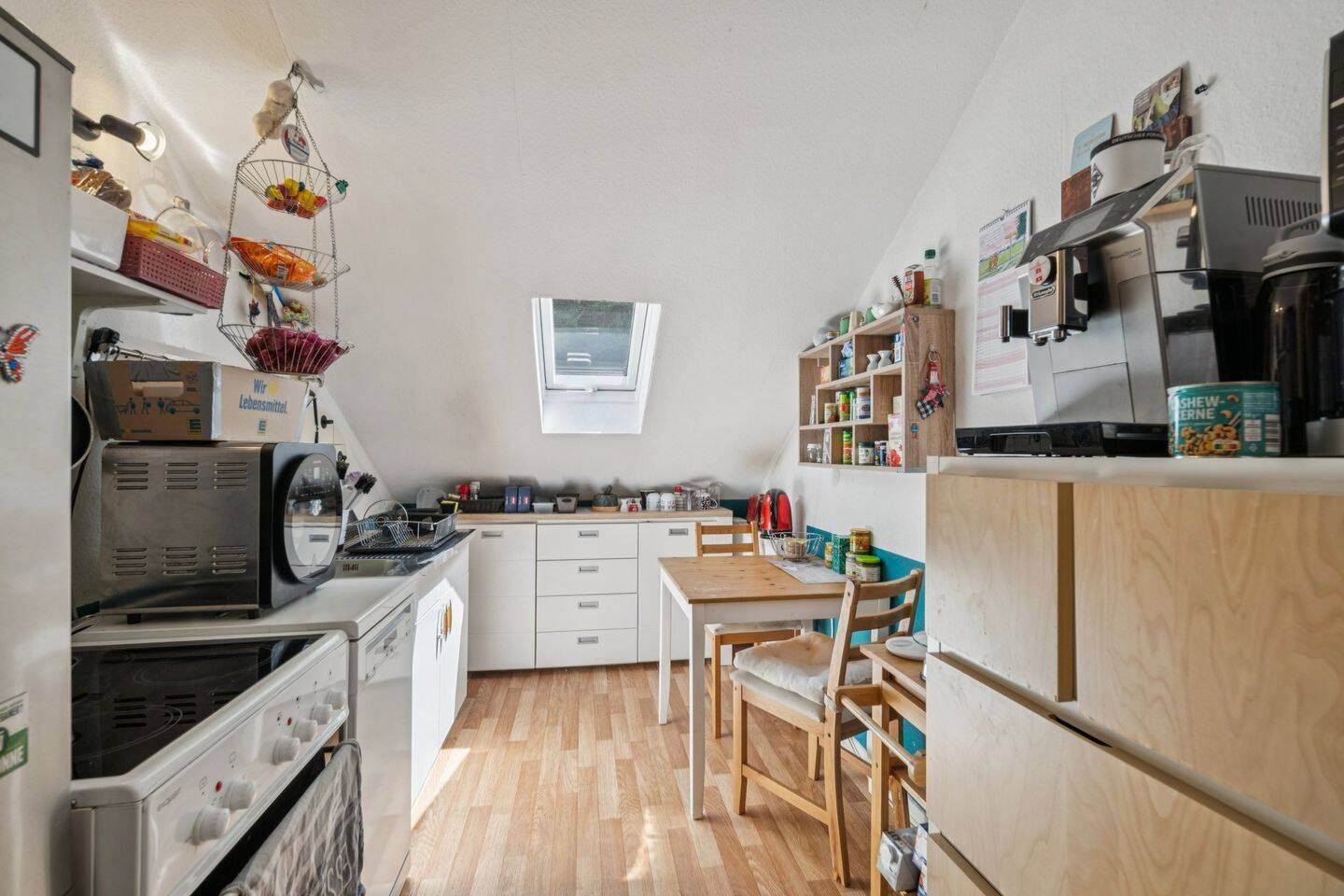 4 Familienhaus mit Werkstatt vollvermietet gute Lage Wiesbaden Rambach KP 18,20 fache Sollmiete – Wiesbaden – Vorschaubild 5
