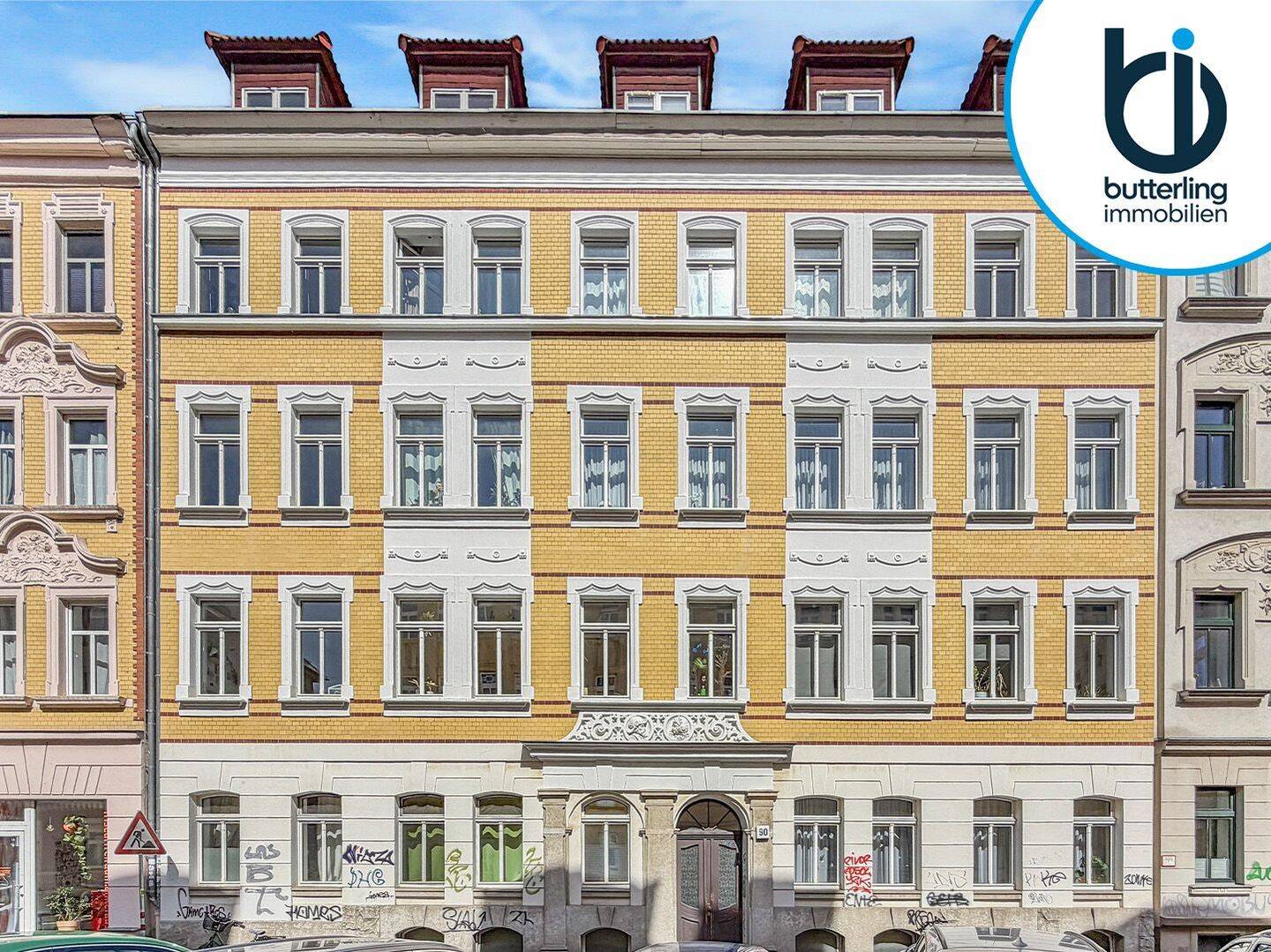 Bezugsfreie Altbauwohnung in Schleußig: großer Balkon, Parkett & Potenzial für Eigennutzer/Anleger