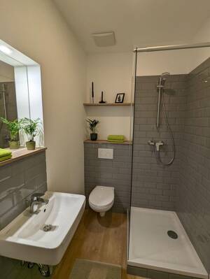 TOP möbliertes Apartment in Top-Citylage - ruhig & sofort verfügbar – 70197 Stuttgart – Vorschaubild 2