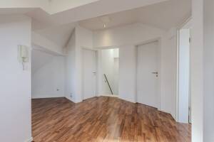 Atemberaubende Aussichtslage - 5 Zimmer Wohnung in der Stuttgarter Weinsteige – 70180 Stuttgart – Vorschaubild 5