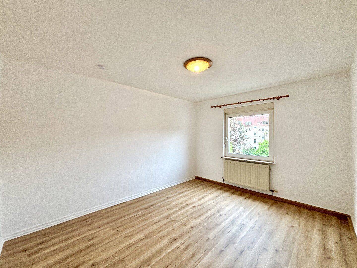 Modernisierte 2-ZKB mit Einzelgarage & Balkon nahe KIT - Karlsruhe-Innenstadt-Ost - ab sofort – Karlsruhe – Vorschaubild 3