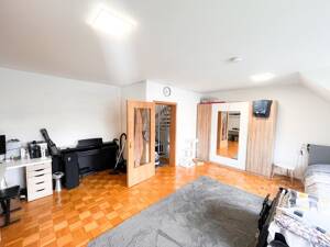 Großzügiges Einfamilienhaus: Moderne Ausstattung mit Garten und Garage! – 45899 Gelsenkirchen – Vorschaubild 5