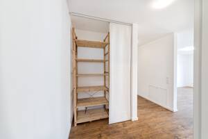 Energieklasse B · Holzpelletheizung · Westbalkon · Tiefgarage · Bezugsfrei – 81375 München – Vorschaubild 4