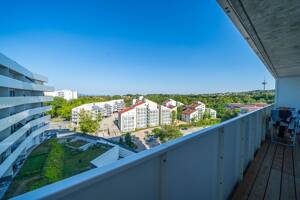 Großzügige 2-Zimmer-Wohnung mit traumhaftem Ausblick