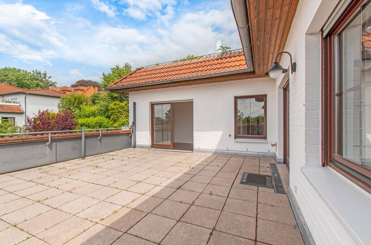 Attraktive 3-Zimmer Wohnung mit großzügiger Dachterrasse - In Alt Boberg an den Boberger Dünen