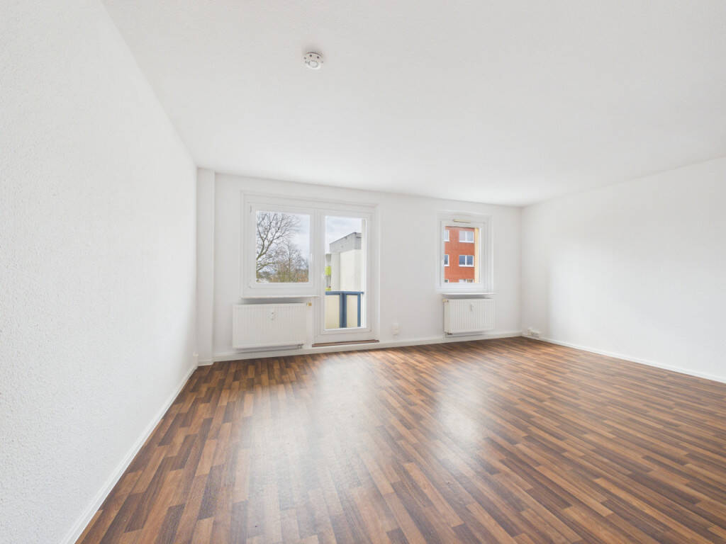 Lichtdurchflutetes Raumwunder mit Sonnen-Balkon - Dein neues Zuhause auf dem Sonnenberg!