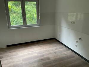 Große, sonnige Familienwohnung mit Balkon in Wiesbaden / Nerotal – 65193 Wiesbaden – Vorschaubild 9