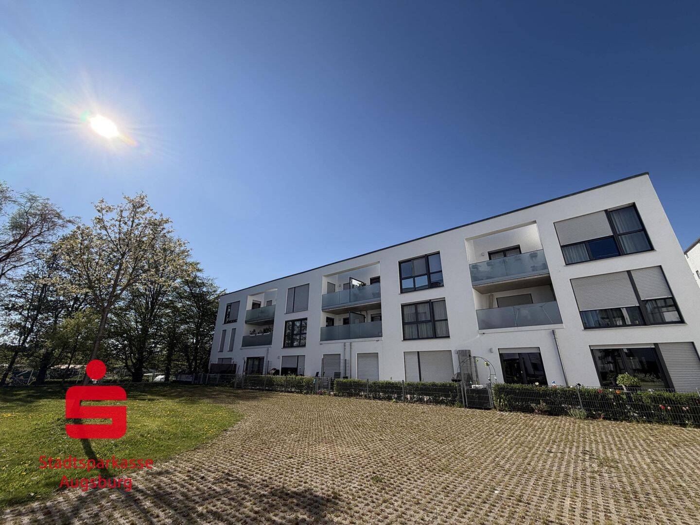 Wunderschöne 2-Zimmer-Wohnung mit Loggia im Herrenbach