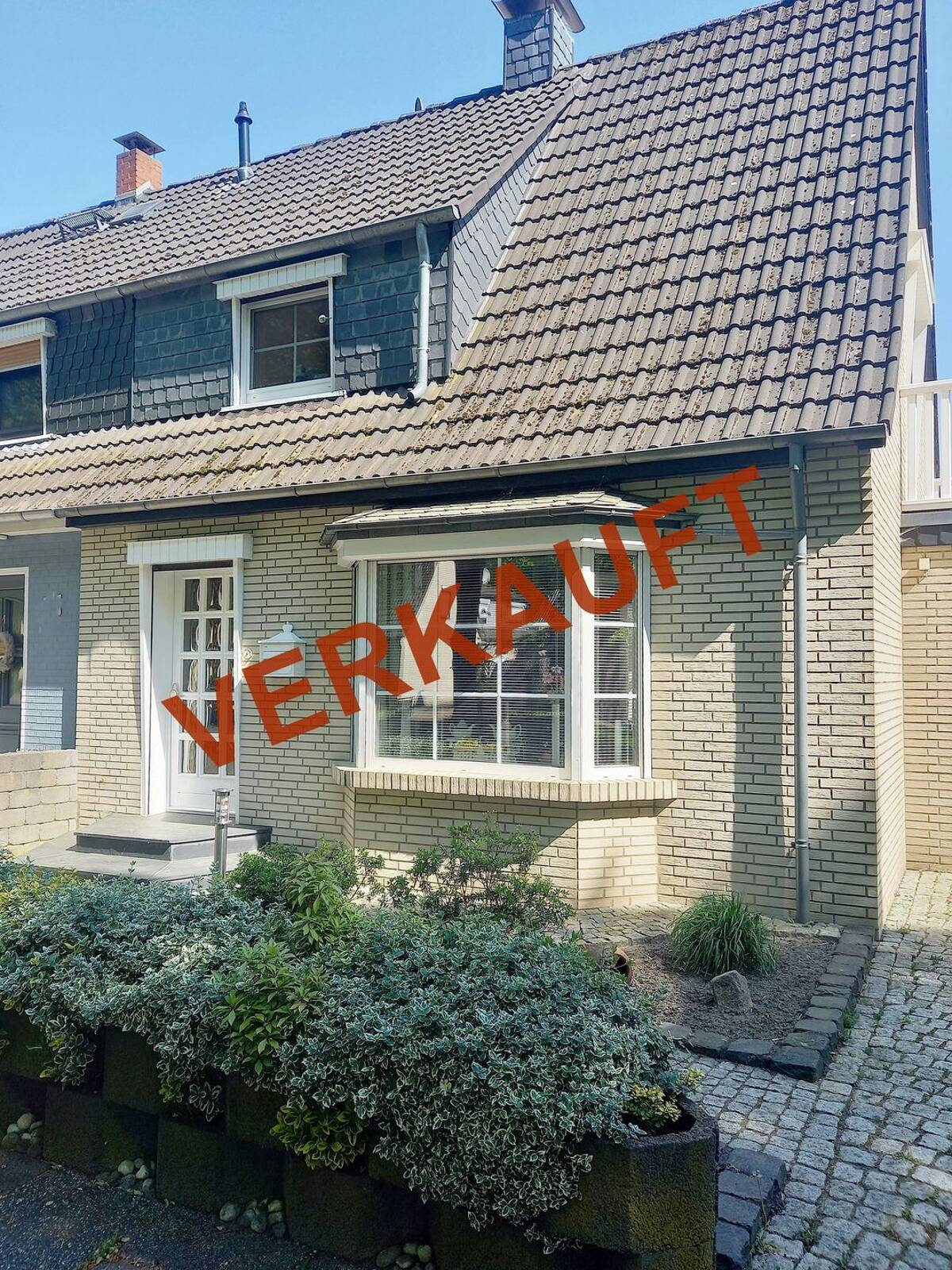 Schmucke DHH ruhig...idyllisch...zentral ! – 28277 Bremen – Bild 1 von 9