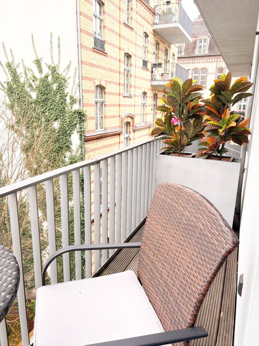 159 | Moderne 2-Zimmer-Wohnung mit Balkon in Mitte – Berlin – Vorschaubild 8
