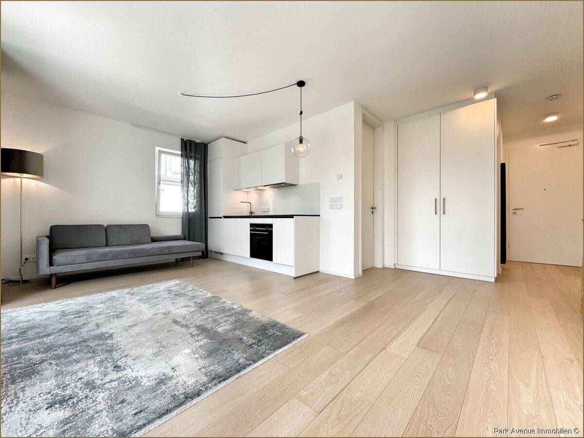 Möbliertes Apartment mit Parkblick / Nähe Säbener Straße – München – Vorschaubild 5