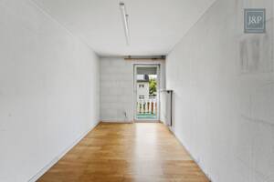 Familienglück mit Garten - Reihenendhaus mit Balkon, Terrasse & Sanierungs-Potenzial in Frankfurt – 60433 Frankfurt am Main – Vorschaubild 9