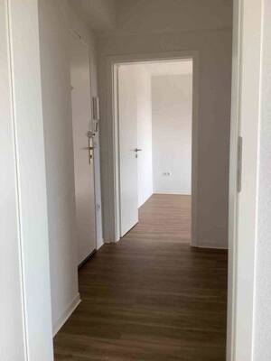 Renovierte 2 Zimmer mit Balkon, und barrierefreien Zugang – 45147 Essen – Vorschaubild 3