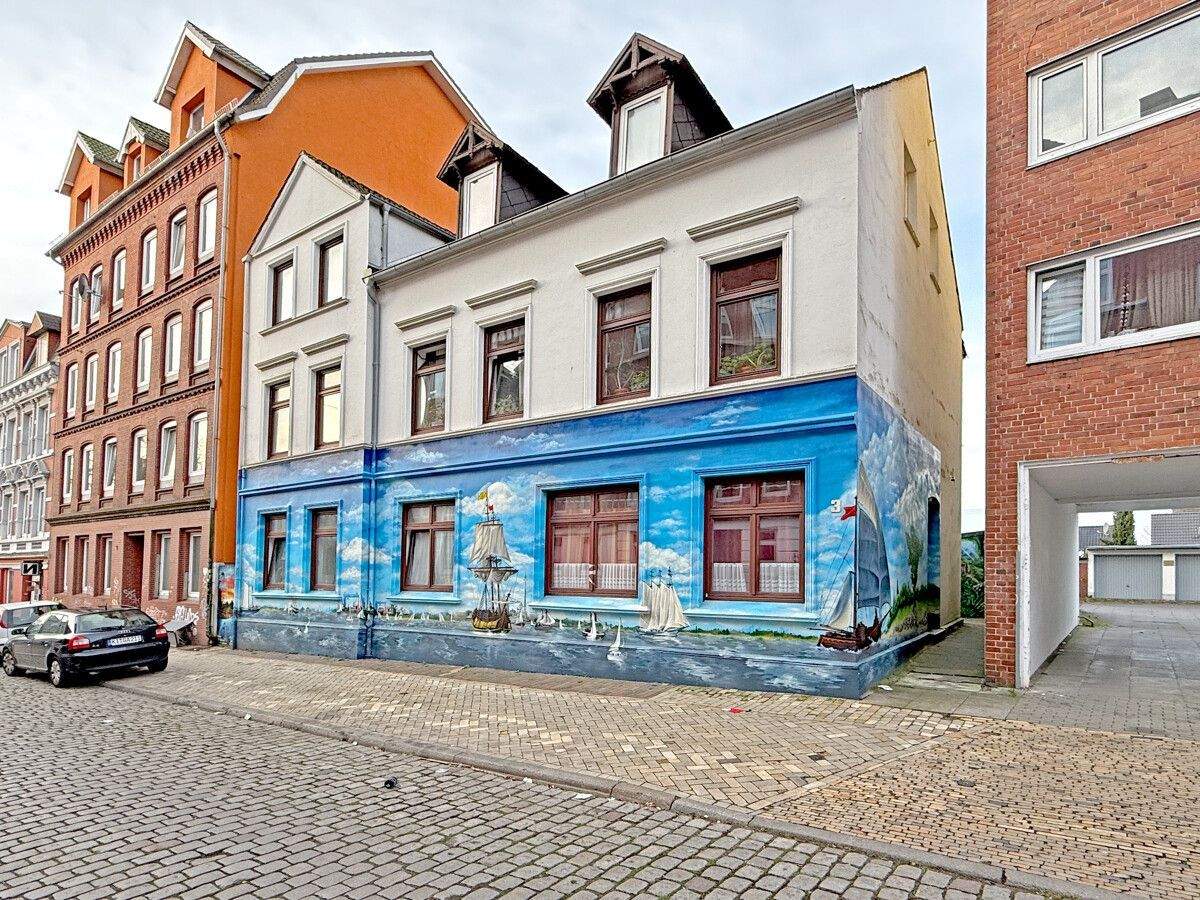 Vollvermietetes 3-Parteien-Haus mit 6 Garagen zum Kauf in Kiel - Wentzel Dr. – Kiel – Vorschaubild 5