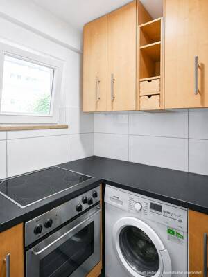 AIGNER - Saniert und bezugsfrei: Perfekt geschnittene Erdgeschosswohnung in ruhiger Innenhoflage – 80796 München – Vorschaubild 7