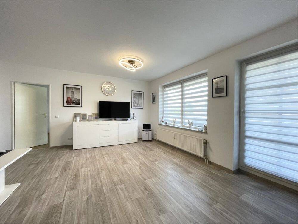 Attraktive 2-Zimmer-Wohnung mit großer Dachterrasse in Bergedorf – Hamburg – Vorschaubild 2