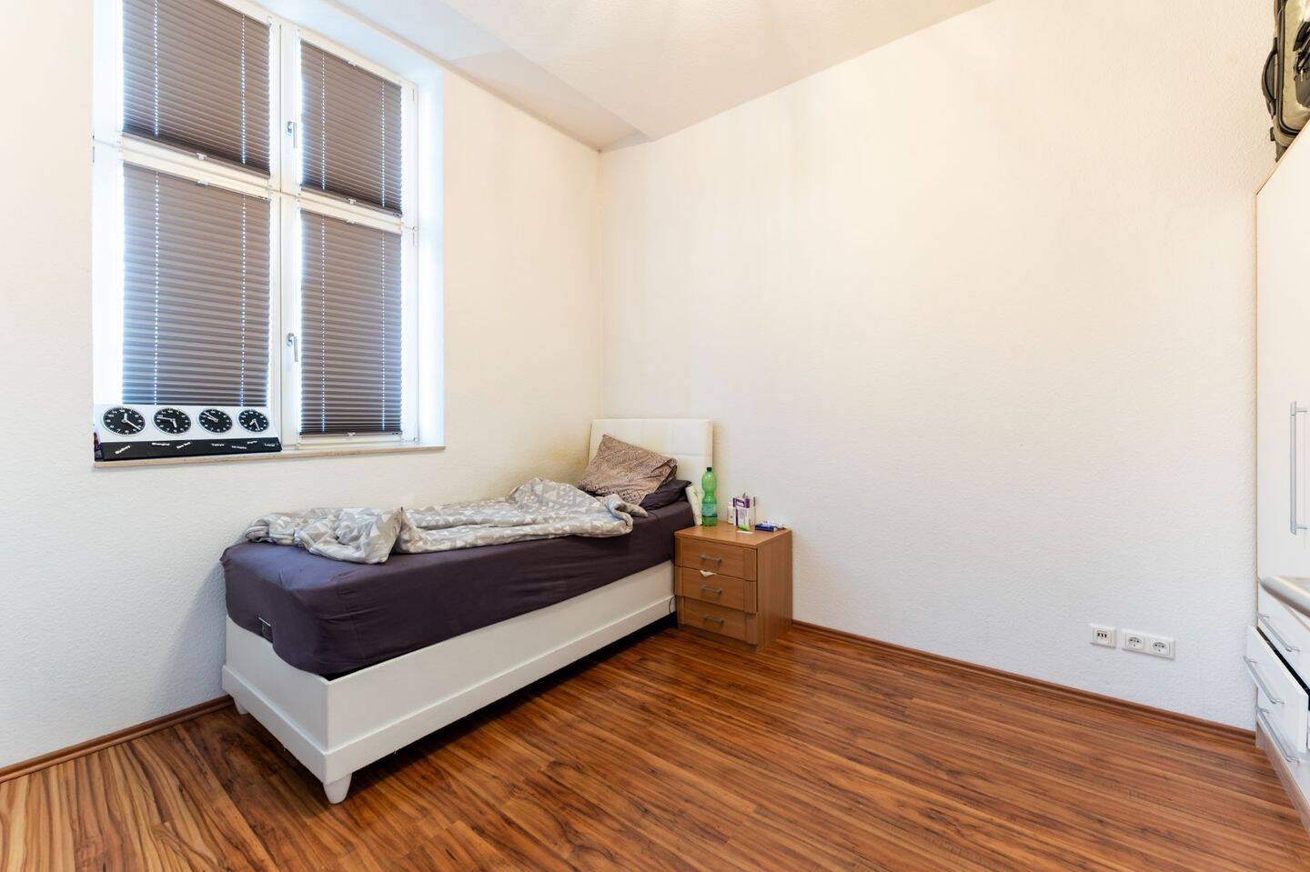 Stilvolle 2-Zimmerwohnung mit Stellplatz und Einbauküche im Denkmalensamble – Dresden – Vorschaubild 4