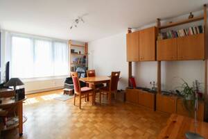 Betreutes Wohnen: Gepflegte 2-Zimmer-Wohnung mit Balkon und Grünblick in Stuttgart-Weilimdorf – 70499 Stuttgart – Vorschaubild 2