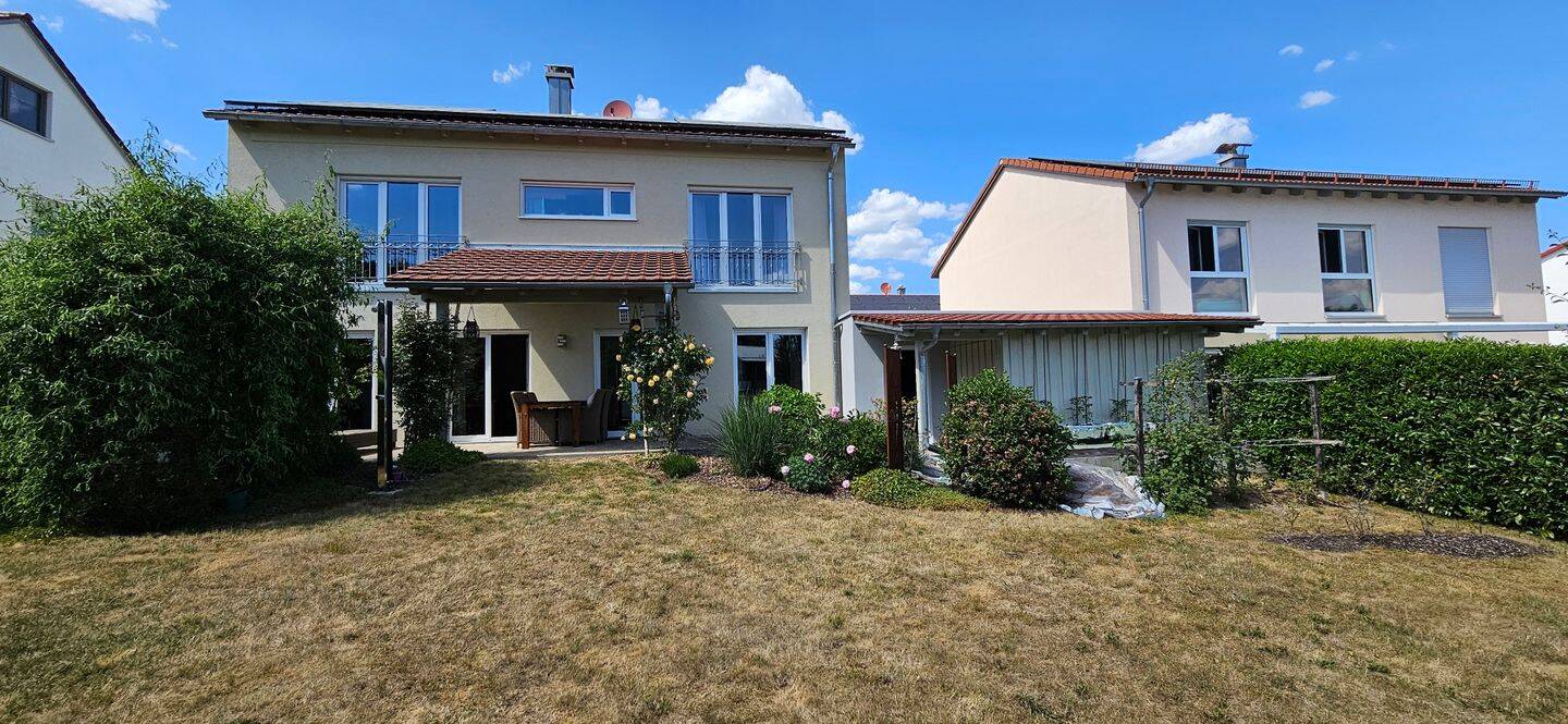 Exklusives Familiendomizil mit Südgarten und Doppelgarage im Regensburger Stadtnorden – Regensburg – Vorschaubild 3