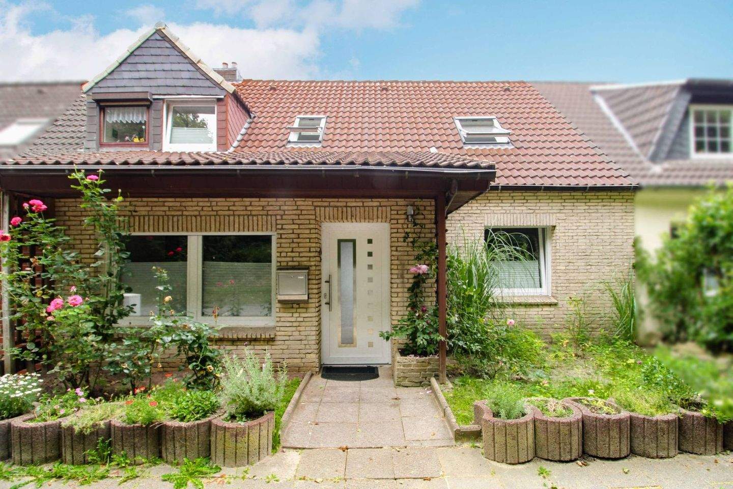 Charmantes Reihenmittelhaus in Bremerhaven-Geestemünde - Perfekt für Familien – Bremerhaven – Bild 1 von 9