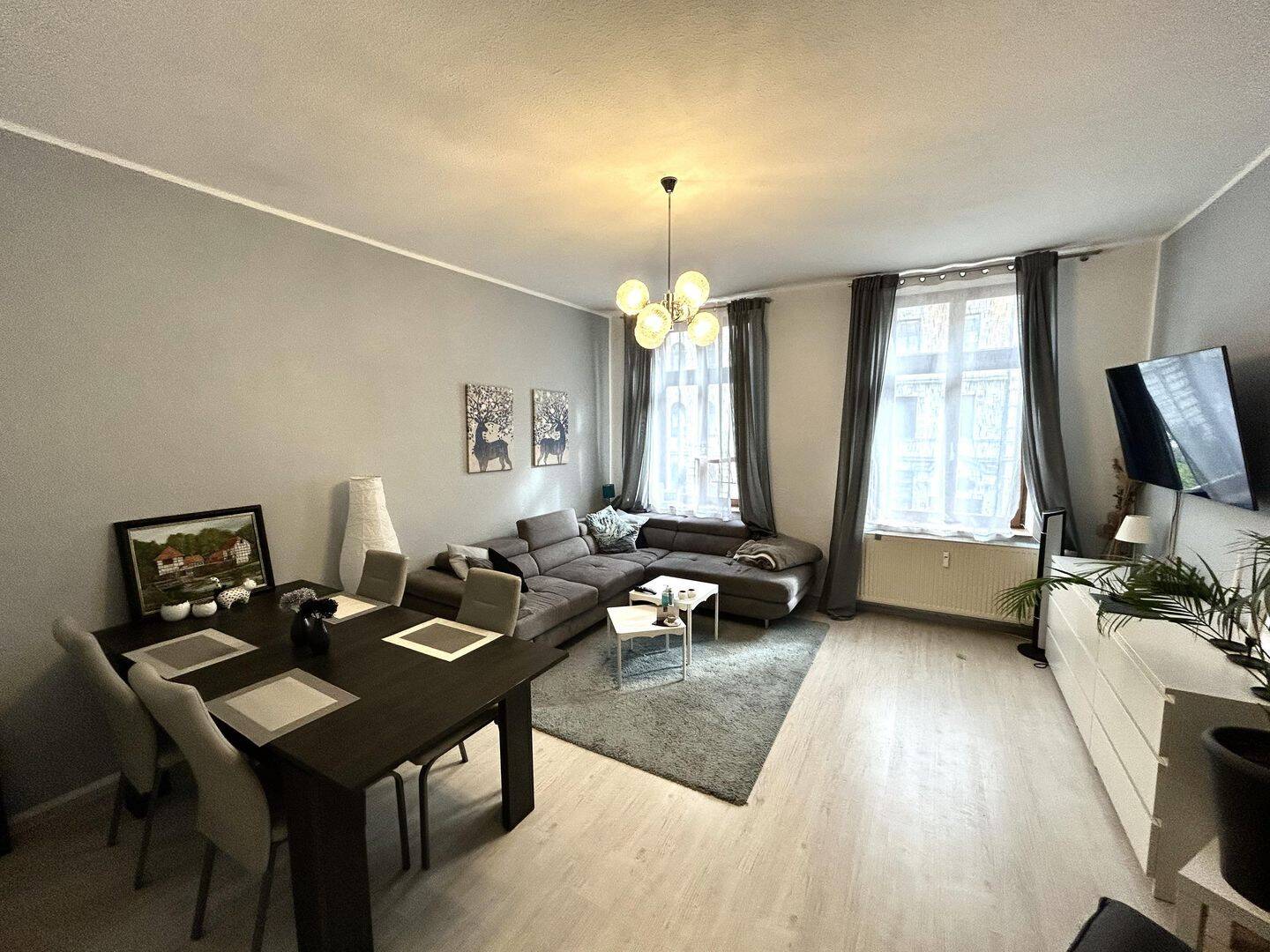 Charmante 3-Zimmer-Altbauwohnung mit Balkon in der Klausenerstraße! – Magdeburg – Vorschaubild 2