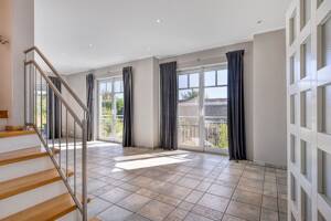 Traumhaftes Haus zum Direktbezug, mit schönem Schwimmteich in Köln-Blumenberg – 50765 Köln – Vorschaubild 2