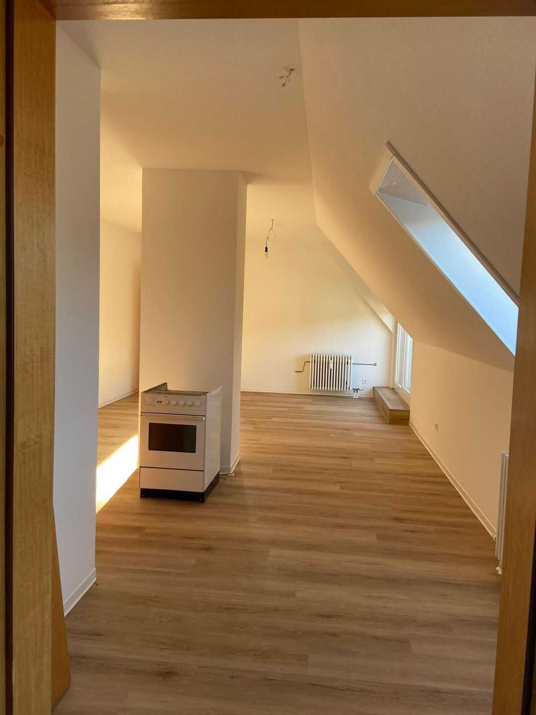 Helle 2 Zimmer-SENIORENWOHNUNG für PAARE ab 60 Jahren und nur mit WBS