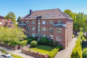 Haus im Haus: Altbau-Juwel trifft hochmodernes Design! – 22607 Hamburg – Vorschaubild 3