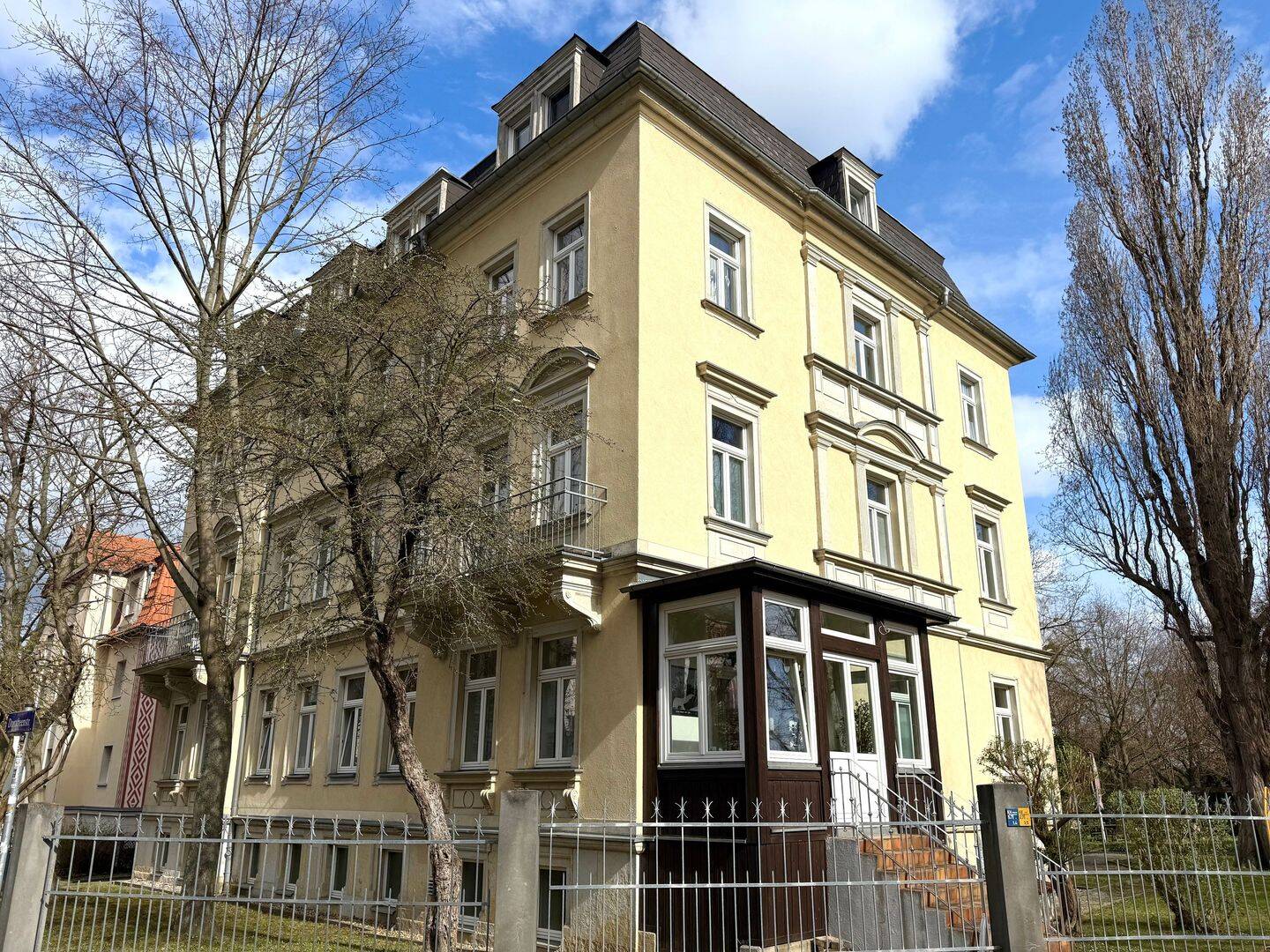 Attraktive 3-Raum-Wohnung in Uni-Nähe – Dresden – Vorschaubild 2