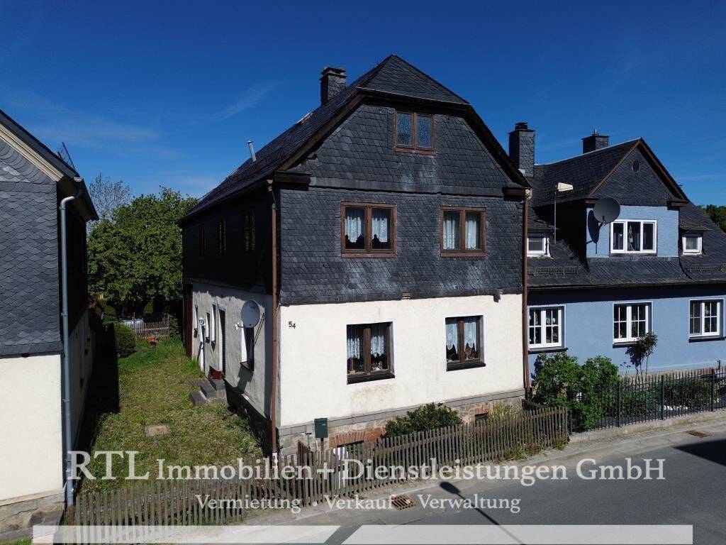 Bezahlbares Wohnhaus in idyllischer und ruhiger Dorflage (A1732)