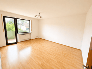 Helle 2-Zimmer-Wohnung mit sonnigem Balkon und vielseitigen Nutzungsmöglichkeiten – 85221 Dachau – Vorschaubild 2