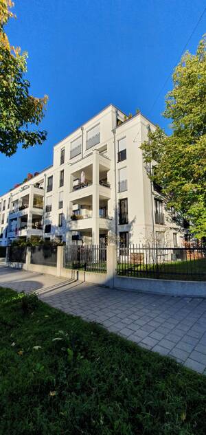 Exklusive 2-Zimmer-Wohnung mit Balkon im inneren Westen Regensburg Top Lage Tiefgarage – 93049 Regensburg – Vorschaubild 2