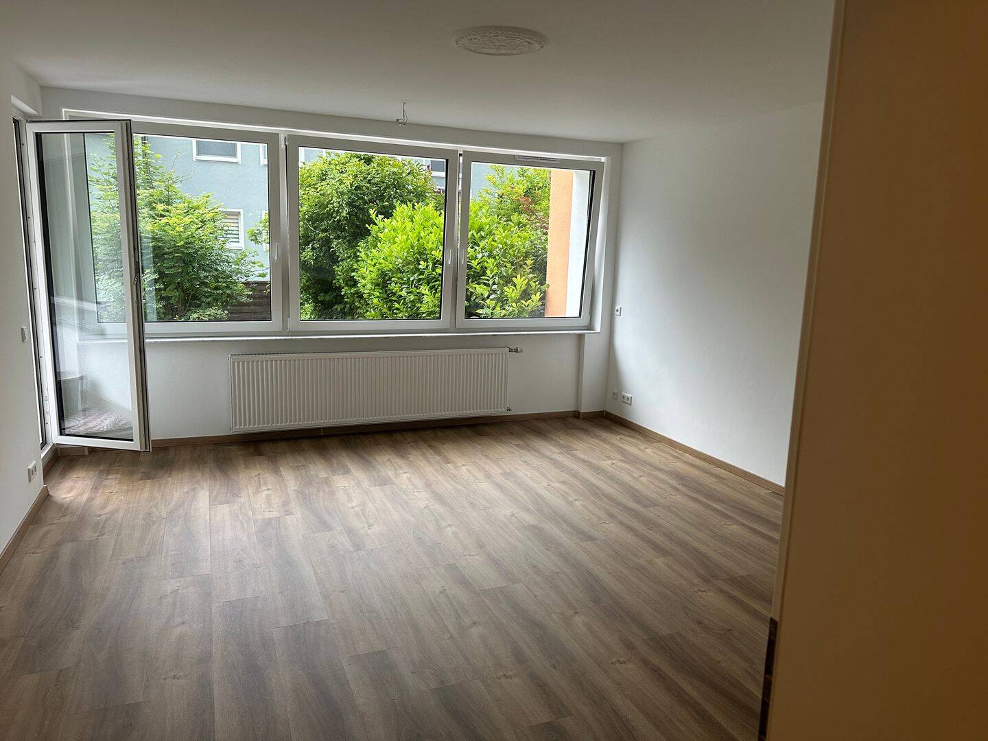 Frisch sanierte 3-Zimmer-Wohnung mit Garten und Stellplatz in Wuppertal – Wuppertal – Vorschaubild 2