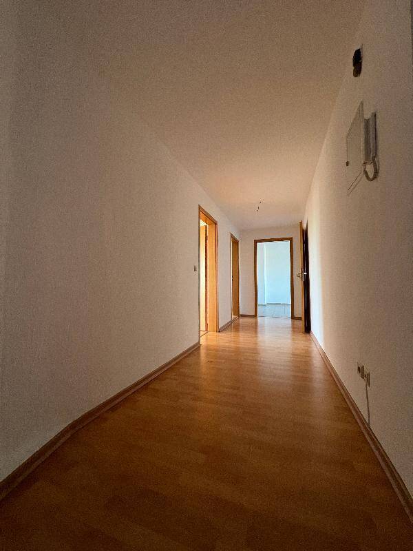 ***Komplettsanierung!!! helle geräumige 4-Raum-Wohnung mit Balkon – Chemnitz – Vorschaubild 8
