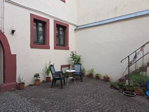 Ideale Kapitalanlage - charmante, sanierte 2-Zimmer-ETW in 76227 KA-Durlach (Altstadt)