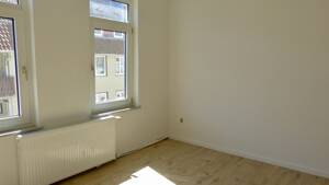Sanierte 2-Zimmer-Wohnung mit Balkon in Bremerhaven – 27576 Bremerhaven – Vorschaubild 5